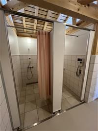 シャワー室