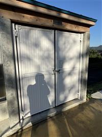 燃えるゴミ置き場