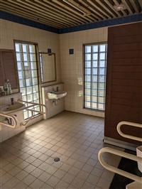 トイレ内部